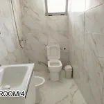 Andi דירה