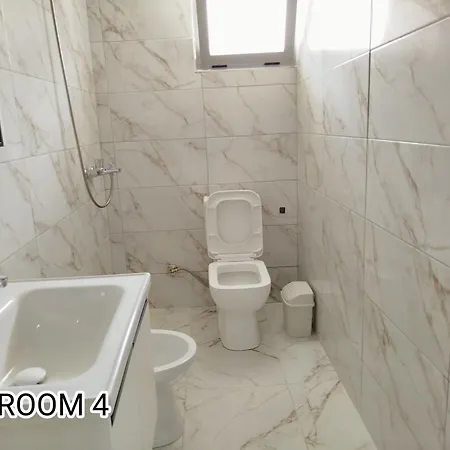 Andi Apartment